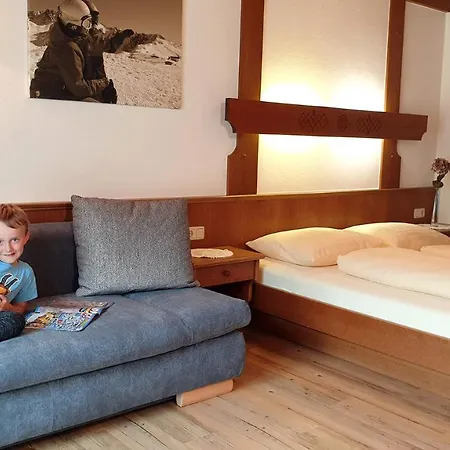 Πανσιόν Haus Kirschner